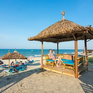 Local Beach Homestay Hội An